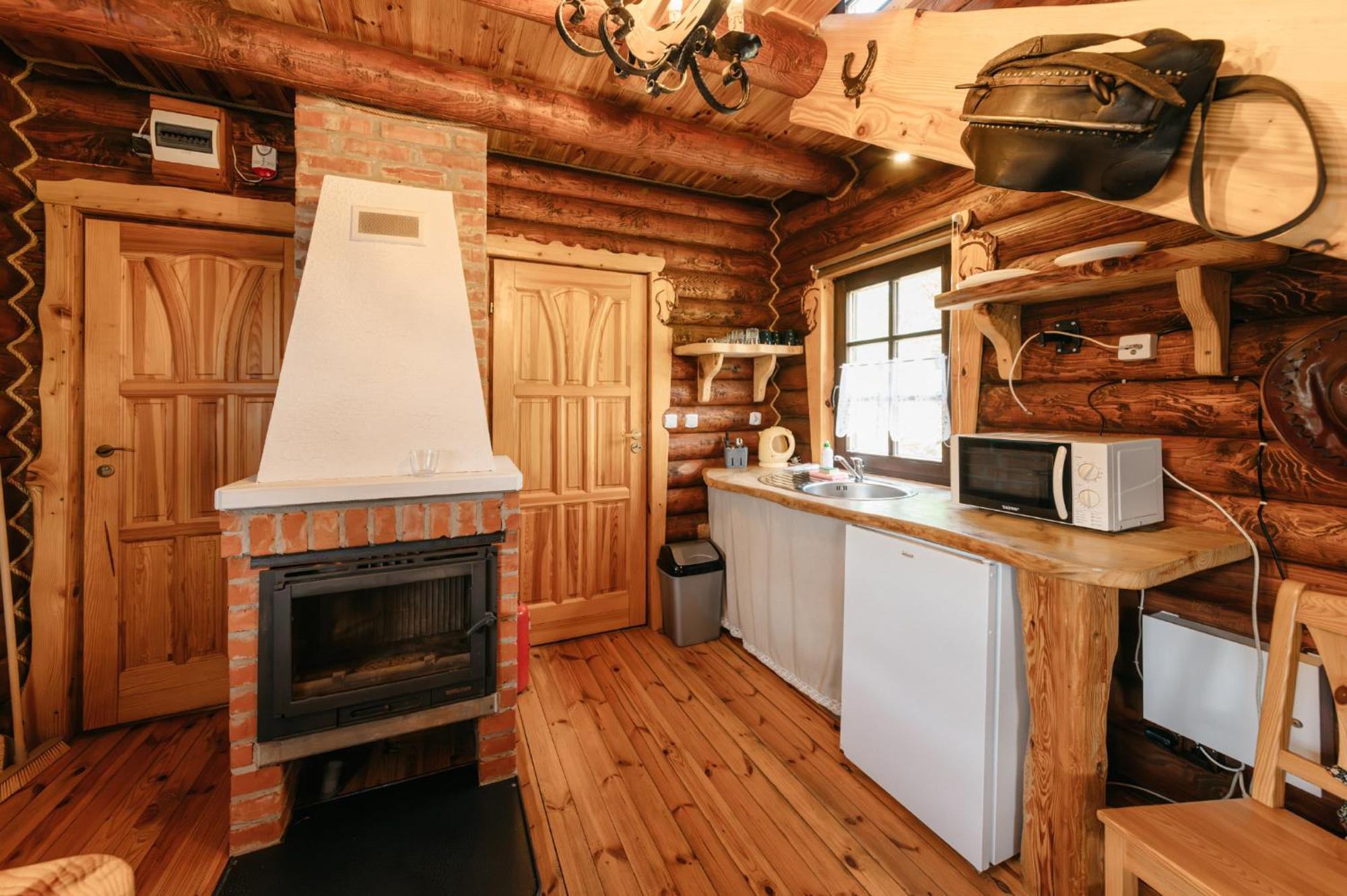 Villa Bieszczadzka Bania Lesko Esterno foto